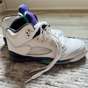 Jordan Kids White and Purple Sneakers